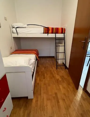 Giuly Beth's House Brenzone sul Garda