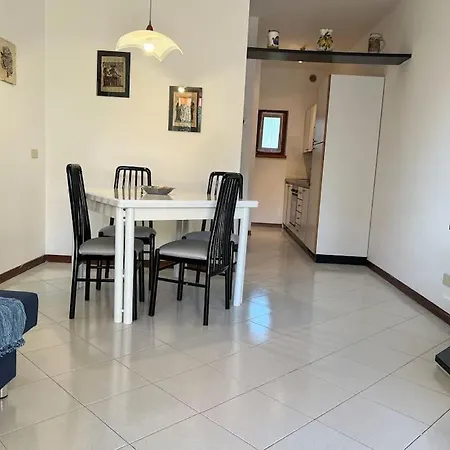 Giuly Beth's House *